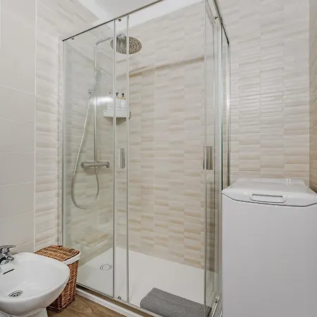 Apartamento Home Holidays 204 *